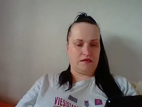 Snapshot of _squirty_cum_lady_ chatting on 03-14-25, 10:29 squirty cum lady online show from 03-14-25, 10:29