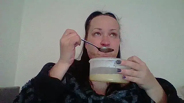 Snapshot of _squirty_cum_lady_ chatting on 10-18-25, 05:20 squirty cum lady online show from 10-18-25, 05:20