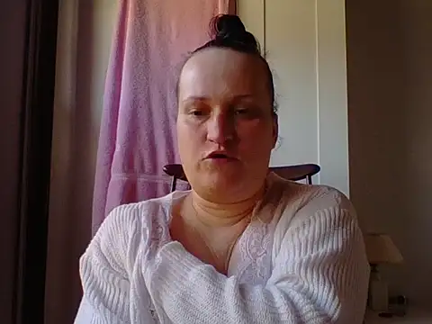 Snapshot of _squirty_cum_lady_ chatting on 03-10-25, 10:39 squirty cum lady online show from 03-10-25, 10:39