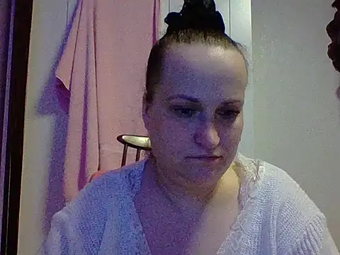 Snapshot of _squirty_cum_lady_ chatting on 03-11-25, 09:04 squirty cum lady online show from 03-11-25, 09:04