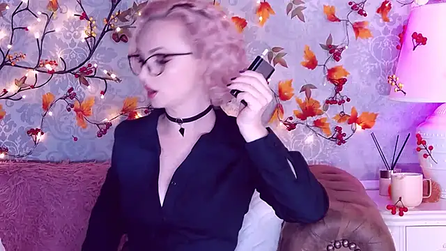 EllianaReese online show from 09-15-25, 01:50