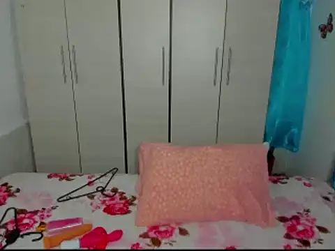 Snapshot of Dana_Jeins chatting on 02-17-25, 01:33 Dana Jeins online show from 02-17-25, 01:33