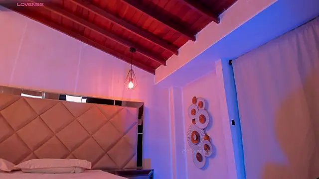 AllyJensen online show from 03-04-26, 10:34