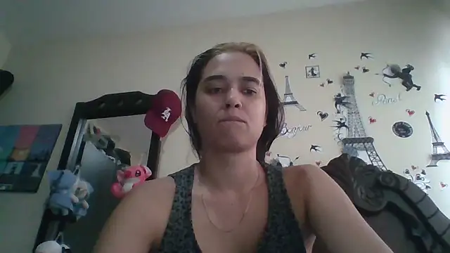 trianabell online show from 11-27-25, 05:35