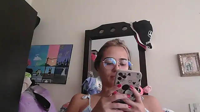 trianabell online show from 04-02-26, 04:13