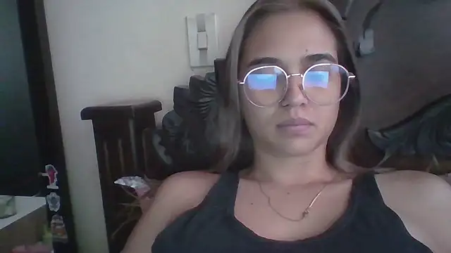 trianabell online show from 01-09-26, 04:03