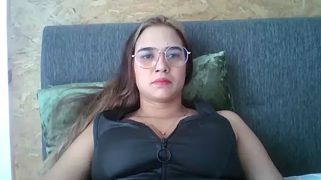 trianabell online show from 12-03-25, 02:16