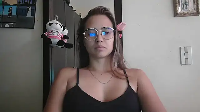 trianabell online show from 05-26-26, 04:27