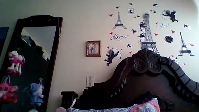trianabell online show from 10-04-25, 04:52
