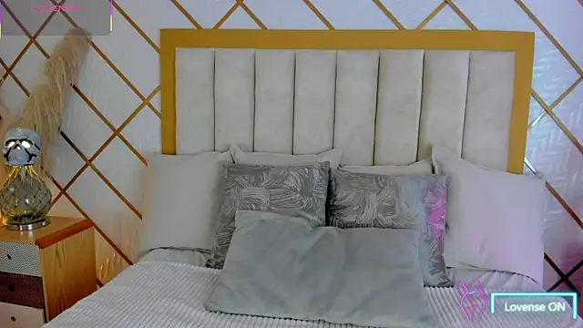 TamyHoney online show from 10-23-25, 12:09