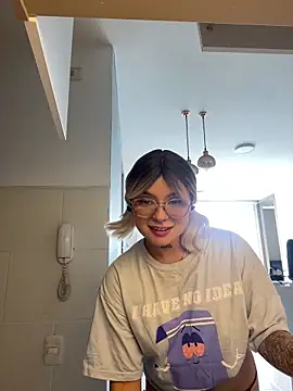 sensualkattt online show from 03-22-25, 07:09