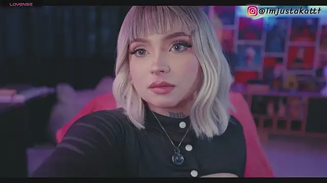 sensualkattt online show from 06-01-26, 01:33