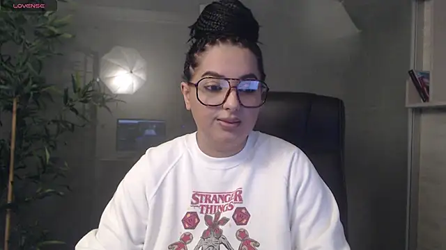 Snapshot of BustyAllyy chatting on 10-05-25, 01:13 BustyAllyy online show from 10-05-25, 01:13