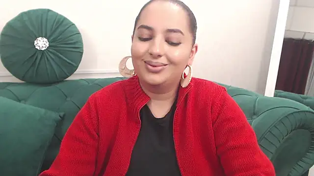Snapshot of BustyAllyy chatting on 04-18-26, 08:09 BustyAllyy online show from 04-18-26, 08:09