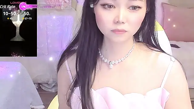 Snapshot of lilies-sweet chatting on 03-08-25, 06:10 lilies-sweet online show from 03-08-25, 06:10