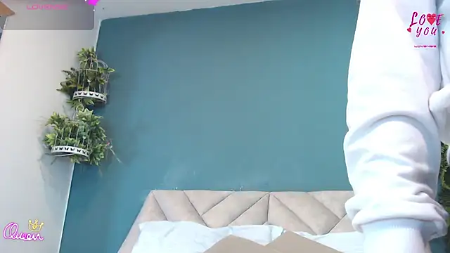 Snapshot of SharisWillian chatting on 06-26-26, 03:01 SharisWillian online show from 06-26-26, 03:01