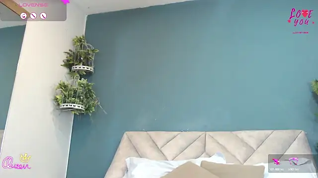 Snapshot of SharisWillian chatting on 06-19-26, 03:56 SharisWillian online show from 06-19-26, 03:56