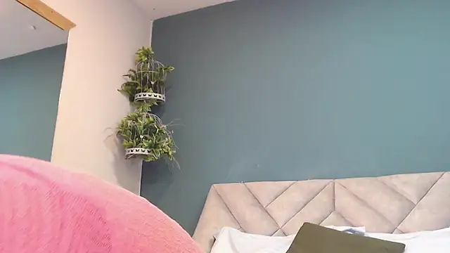 SharisWillian online show from 01-11-26, 03:57