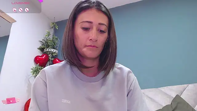 Snapshot of SharisWillian chatting on 03-01-25, 10:34 SharisWillian online show from 03-01-25, 10:34