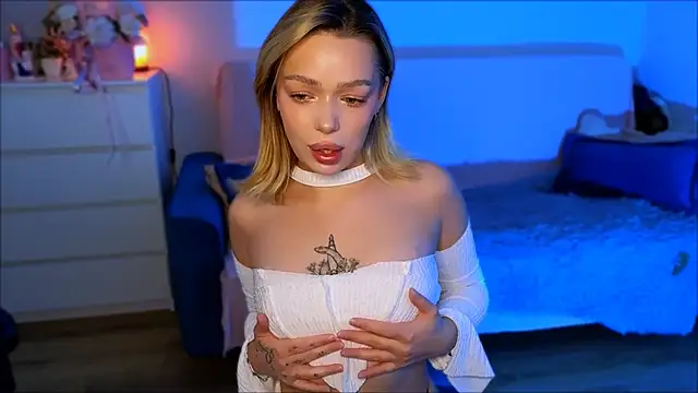 Lily Yin online show from 11-18-25, 05:11