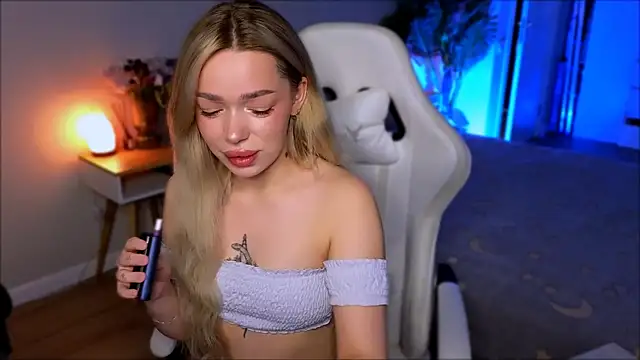 Lily Yin online show from 02-14-26, 05:40