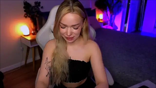 Lily Yin online show from 04-14-26, 05:45