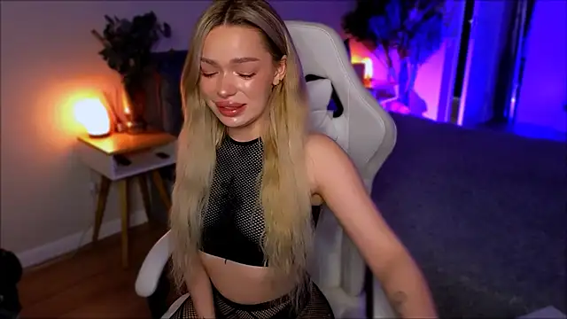 Lily Yin online show from 02-24-26, 05:52