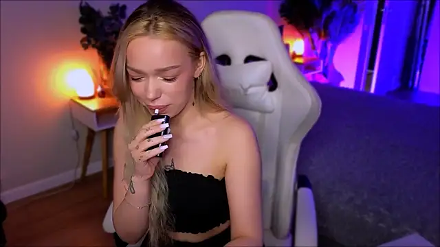 Lily Yin online show from 04-03-26, 05:58