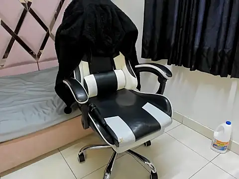 DaianaLutz online show from 09-23-25, 02:02