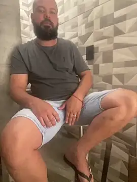 Snapshot of baruel-10 chatting on 02-05-25, 06:26 baruel-10 online show from 02-05-25, 06:26