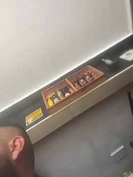 Snapshot of baruel-10 chatting on 12-31-24, 05:07 baruel-10 online show from 12-31-24, 05:07