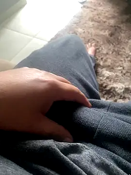 Snapshot of baruel-10 chatting on 10-10-25, 05:36 baruel-10 online show from 10-10-25, 05:36