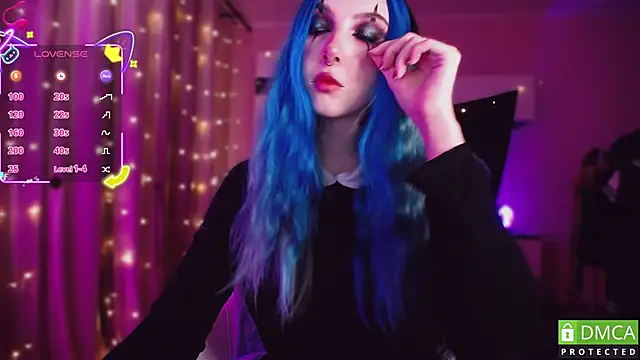 JustMeowGirl online show from 10-31-25, 04:20