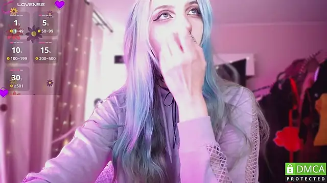 JustMeowGirl online show from 04-17-26, 05:21