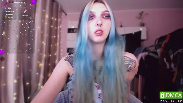 JustMeowGirl online show from 03-15-26, 05:47