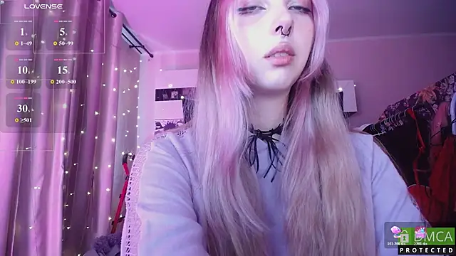 JustMeowGirl online show from 05-24-26, 04:56