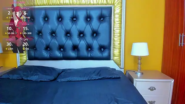 Foxy Assh  online show from 10-30-25, 04:11