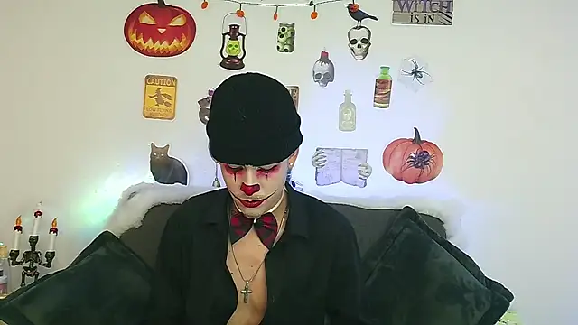 Bastiaan 28 online show from 10-21-25, 04:56