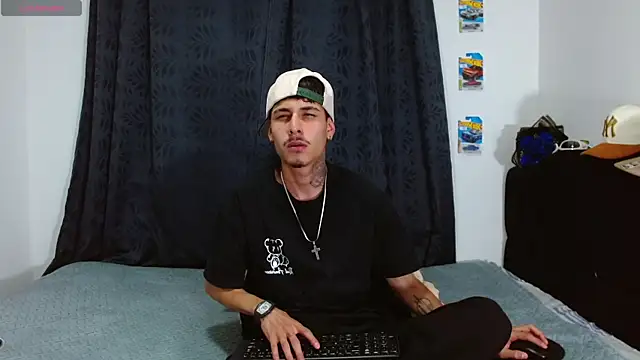 Bastiaan 28 online show from 11-06-25, 03:43