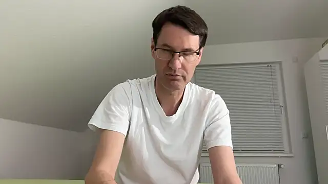 zxzx cam1 online show from 03-17-26, 04:10