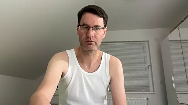 zxzx cam1 online show from 02-15-26, 06:18