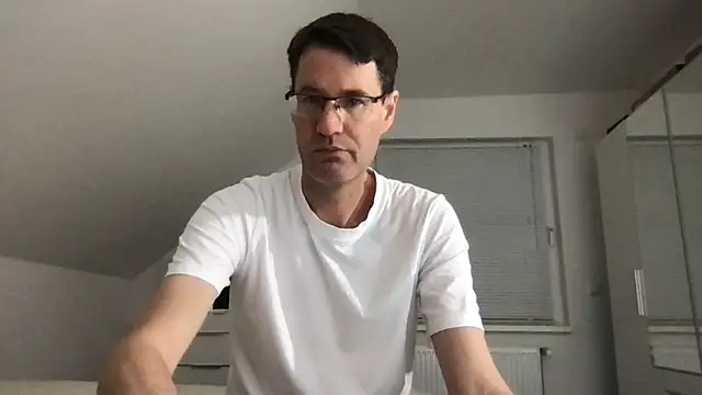 zxzx cam1 online show from 11-14-25, 06:33