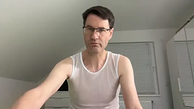 zxzx cam1 online show from 02-28-26, 03:33