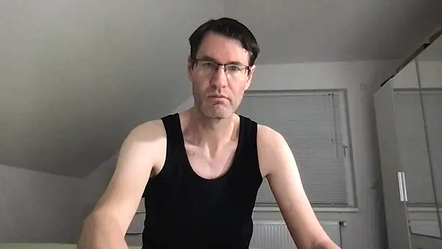 zxzx cam1 online show from 01-11-26, 04:03