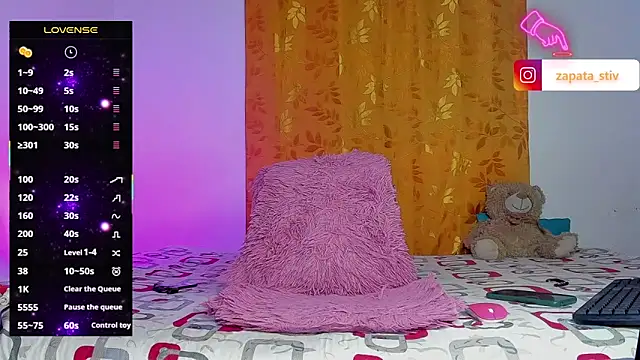 Snapshot of estiben_05 chatting on 03-04-25, 05:45 estiben 05 online show from 03-04-25, 05:45