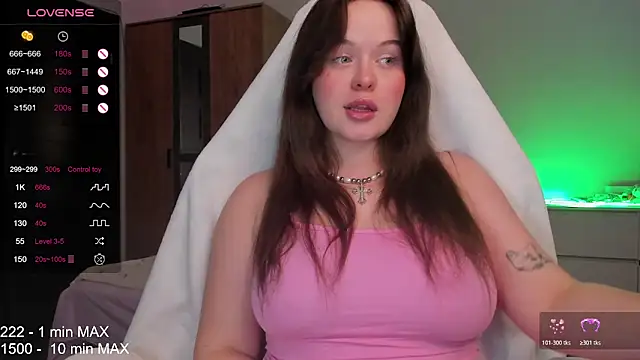 HANNA MONTANAS online show from 11-30-25, 12:50