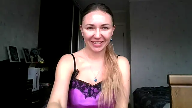 AngelinaLove28 online show from 11-16-25, 07:24