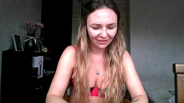 AngelinaLove28 online show from 11-08-25, 07:56