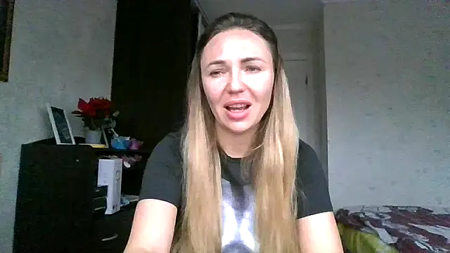 AngelinaLove28 online show from 11-30-25, 07:42