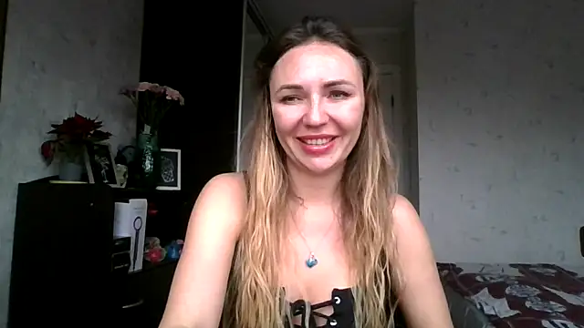 AngelinaLove28 online show from 12-18-25, 07:46